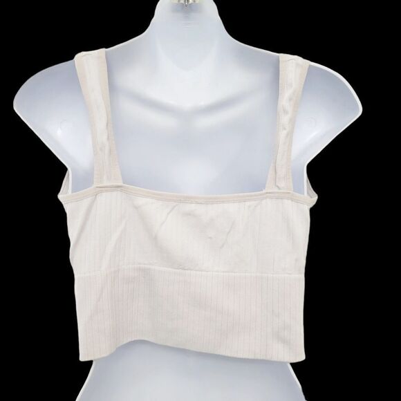 3/$20 Y2K Plain White Crop Top Size: XL - Picture 4 of 5